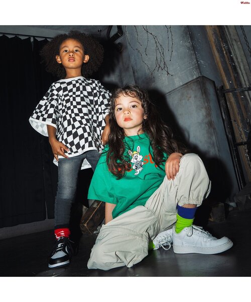 BREEZE（ブリーズ）の「コンバーチブルカーゴパンツ Directed by Sasya,HINATA.M,ITTA from KADOKAWA DREAMS（カーゴパンツ・キッズ・ブラック/オフホワイト・90/100/110/120/130/140/150/160）」の15枚目の写真