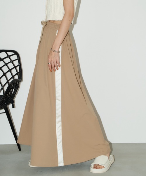 Auntie Rosa Holiday（アンティローザホリデー）の「サイドラインスカート（スカート・レディース・ブラック/ネイビー/ベージュ・マルチサイズ）」の18枚目の写真