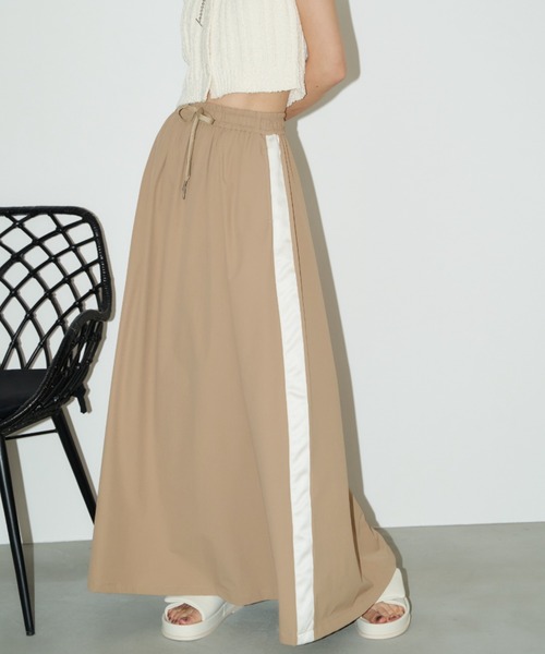 Auntie Rosa Holiday（アンティローザホリデー）の「サイドラインスカート（スカート・レディース・ブラック/ネイビー/ベージュ・マルチサイズ）」の19枚目の写真