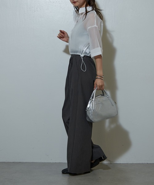 COLONY 2139(コロニートゥーワンスリーナイン)の「シアー裾ドロストクロップドシャツ(シャツ/ブラウス・レディース・サックスブルー/ブラック/グレー/オフホワイト・FREE)」の11枚目の写真