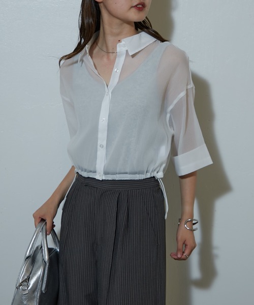 COLONY 2139(コロニートゥーワンスリーナイン)の「シアー裾ドロストクロップドシャツ(シャツ/ブラウス・レディース・サックスブルー/ブラック/グレー/オフホワイト・FREE)」の5枚目の写真