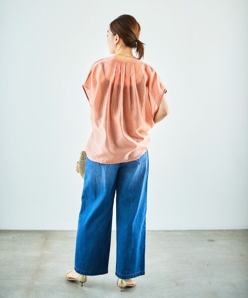 le.coeur blanc(ルクールブラン)の「《手洗い可能》シアーギャザー2WAYブラウス(シャツ/ブラウス・レディース・ピンク/ブラック/ブルー/オフホワイト・38)」の11枚目の写真
