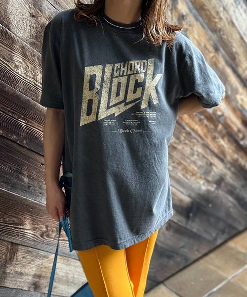mi via loca（ミヴィアロカ）の「COMFORT COLORS ヴィンテージ加工 BLOCK CHORD ロゴ半袖Tシャツ 【PT NO. MVL047 ※2A】（Tシャツ/カットソー・レディース・マスタード/スミクロ/グレー/グリーン/ナチュラル・MEDIUM/LARGE）」の7枚目の写真