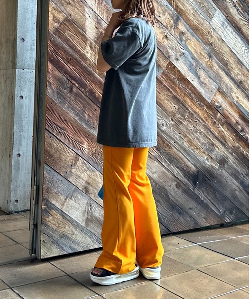 mi via loca（ミヴィアロカ）の「COMFORT COLORS ヴィンテージ加工 BLOCK CHORD ロゴ半袖Tシャツ 【PT NO. MVL047 ※2A】（Tシャツ/カットソー・レディース・マスタード/スミクロ/グレー/グリーン/ナチュラル・MEDIUM/LARGE）」の21枚目の写真