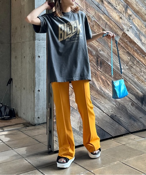mi via loca（ミヴィアロカ）の「COMFORT COLORS ヴィンテージ加工 BLOCK CHORD ロゴ半袖Tシャツ 【PT NO. MVL047 ※2A】（Tシャツ/カットソー・レディース・マスタード/スミクロ/グレー/グリーン/ナチュラル・MEDIUM/LARGE）」の18枚目の写真