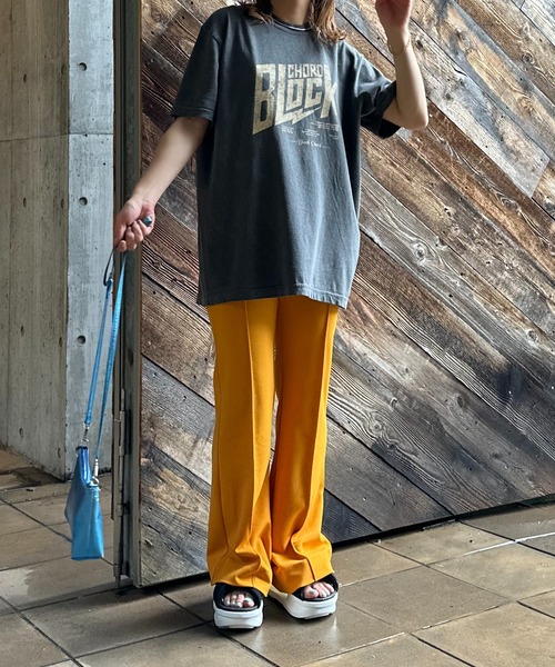 mi via loca（ミヴィアロカ）の「COMFORT COLORS ヴィンテージ加工 BLOCK CHORD ロゴ半袖Tシャツ 【PT NO. MVL047 ※2A】（Tシャツ/カットソー・レディース・マスタード/スミクロ/グレー/グリーン/ナチュラル・MEDIUM/LARGE）」の20枚目の写真