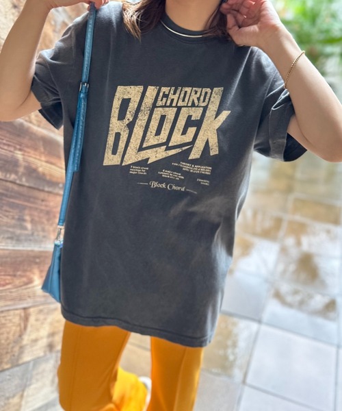 mi via loca（ミヴィアロカ）の「COMFORT COLORS ヴィンテージ加工 BLOCK CHORD ロゴ半袖Tシャツ 【PT NO. MVL047 ※2A】（Tシャツ/カットソー・レディース・マスタード/スミクロ/グレー/グリーン/ナチュラル・MEDIUM/LARGE）」の13枚目の写真