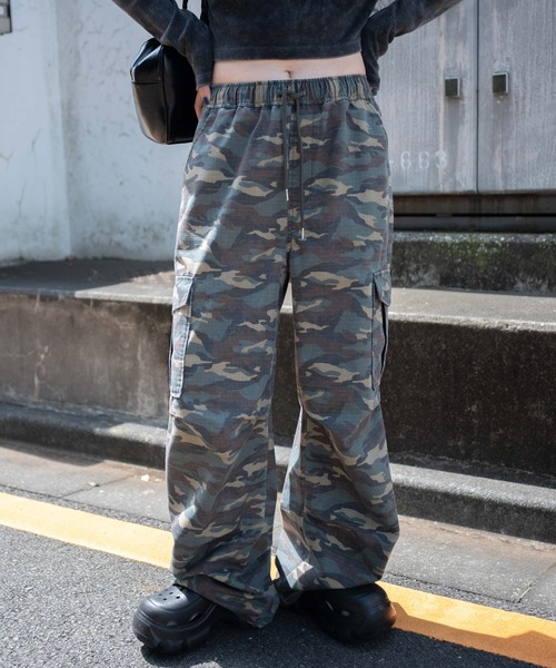 WEGO（ウィゴー）の「WEGO/ヴィンテージウォッシュパラシュートカーゴパンツ（カーゴパンツ・レディース・その他1・SMALL/X-SMALL/MEDIUM）」の5枚目の写真