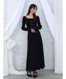 ロゴチャームニットワンピース
