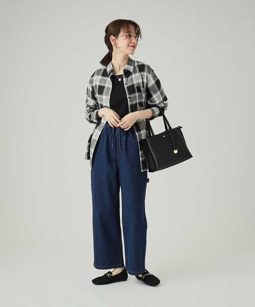 SHOO・LA・RUE(シューラルー)の「◆【軽量/2WAY】デイリーにも通勤にも ふわっと軽いトートバッグ(トートバッグ・レディース・ブラック/ワインレッド/グレー/ベージュ系4・00)」の20枚目の写真