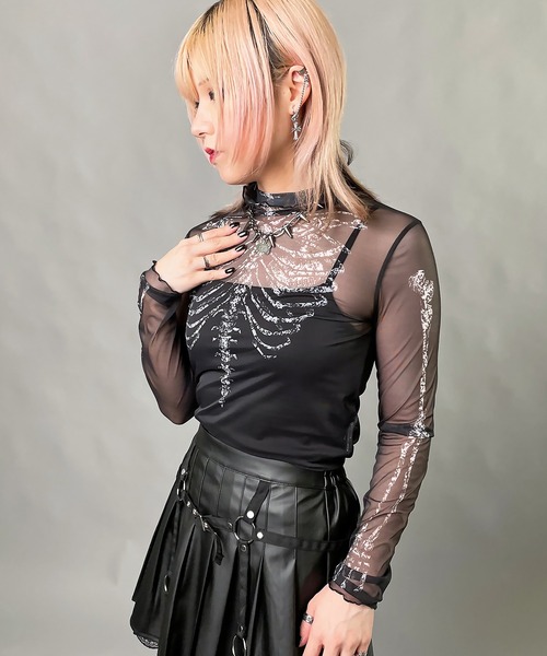 DARRDY（ダーディー）の「【DARRDY/ダーディー】肋骨デザイン長袖シアーカットソー（Tシャツ/カットソー・レディース・ブラック/アイボリー・ONESIZE）」の4枚目の写真