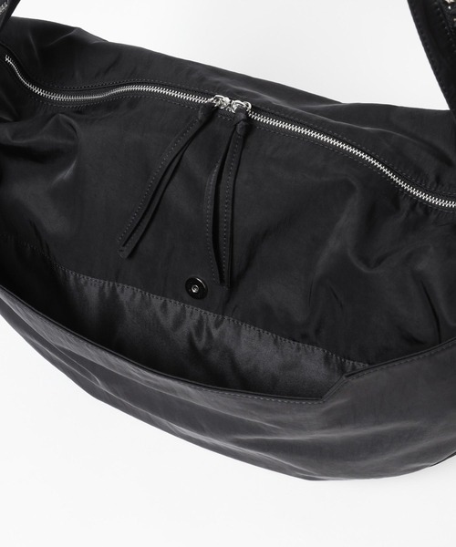 HARE（ハレ）の「ショルダーZIP-BIG-BAG(HARE)（ショルダーバッグ・メンズ・ブラック・FREE）」の11枚目の写真
