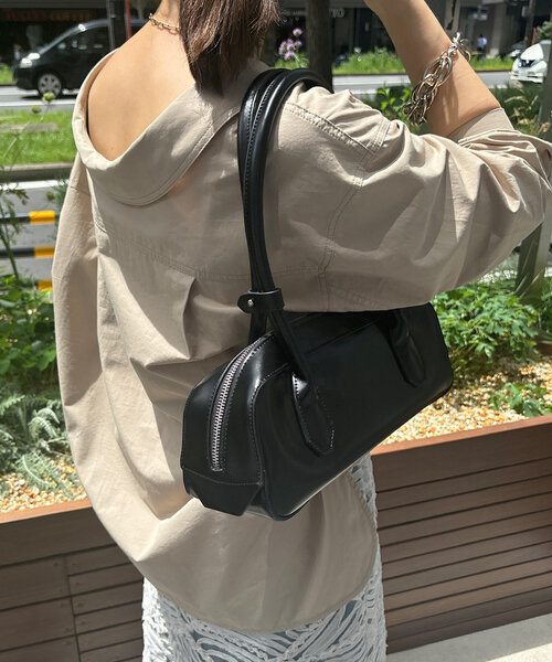 DouDou（ドゥドゥ）の「ワイドボストンバッグ（ショルダーバッグ・レディース・ブラウン/ブラック・FREE）」の5枚目の写真