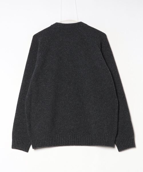 ATON（エイトン）の「【ATON】LAMBS WOOL（ニット/セーター・メンズ・チャコールグレー/ベージュ・4/6）」の3枚目の写真