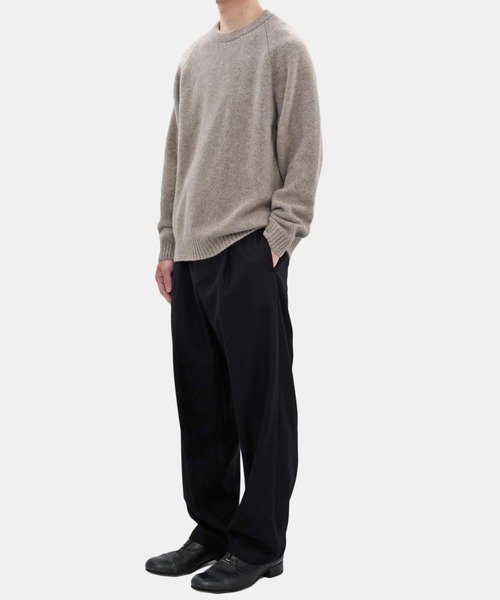 ATON（エイトン）の「【ATON】LAMBS WOOL（ニット/セーター・メンズ・チャコールグレー/ベージュ・4/6）」の10枚目の写真