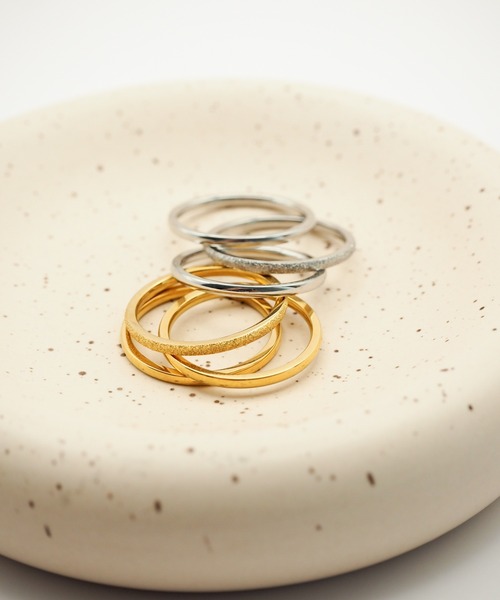 ciite' surgical stainless(シーテサージカルステンレス)の「【 金属アレルギー対応 】 3セットリング / three set rings サージカルステンレス(リング・レディース・シルバー/ゴールド・13号/11号)」の3枚目の写真
