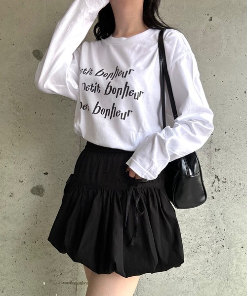 cuorequal(クオレコール)の「英字ロゴプリントロングTシャツ(Tシャツ/カットソー・レディース・ホワイト・MEDIUM)」の1枚目の写真