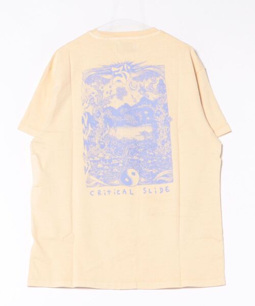 TCSS（ティーシーエスエス）の「DESIGN TEE/Critical Slide(TCSS)/クリティカルスライド(ティーシーエスエス)半袖Tシャツ（Tシャツ/カットソー・メンズ・サンドベージュ・MEDIUM/LARGE/X-LARGE/SMALL）」の2枚目の写真