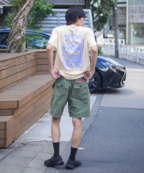 TCSS（ティーシーエスエス）の「DESIGN TEE/Critical Slide(TCSS)/クリティカルスライド(ティーシーエスエス)半袖Tシャツ（Tシャツ/カットソー・メンズ・サンドベージュ・MEDIUM/LARGE/X-LARGE/SMALL）」の3枚目の写真