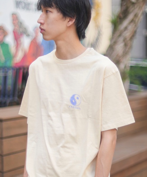 TCSS（ティーシーエスエス）の「DESIGN TEE/Critical Slide(TCSS)/クリティカルスライド(ティーシーエスエス)半袖Tシャツ（Tシャツ/カットソー・メンズ・サンドベージュ・MEDIUM/LARGE/X-LARGE/SMALL）」の6枚目の写真