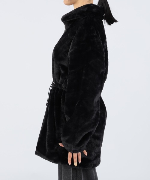 CECIL McBEE（セシルマクビー）の「ウエストドロストフェイクファー