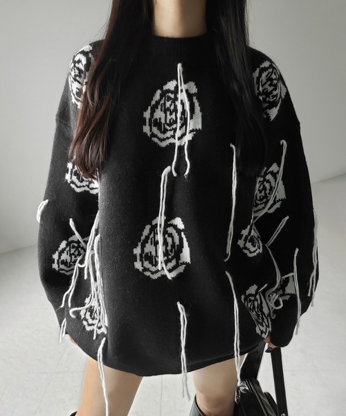 me+em select(ミームセレクト)の「※※【 3color 】バラジャガードフリンジビッグシルエットニット / rose jacquard fringe big silhouette knit(ニット/セーター・レディース・グレー/ホワイト/ブラック・FREE)」の10枚目の写真