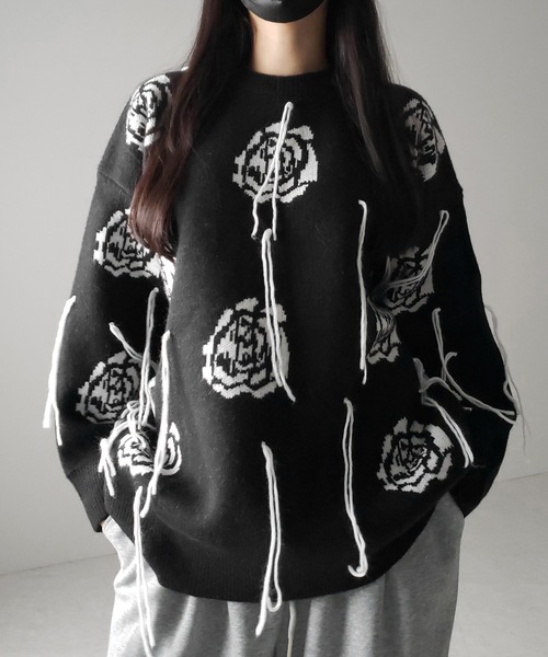 me+em select(ミームセレクト)の「※※【 3color 】バラジャガードフリンジビッグシルエットニット / rose jacquard fringe big silhouette knit(ニット/セーター・レディース・グレー/ホワイト/ブラック・FREE)」の6枚目の写真