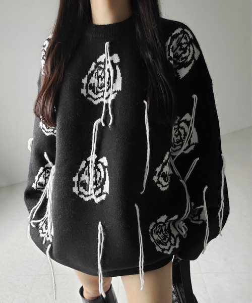 me+em select(ミームセレクト)の「※※【 3color 】バラジャガードフリンジビッグシルエットニット / rose jacquard fringe big silhouette knit(ニット/セーター・レディース・グレー/ホワイト/ブラック・FREE)」の9枚目の写真