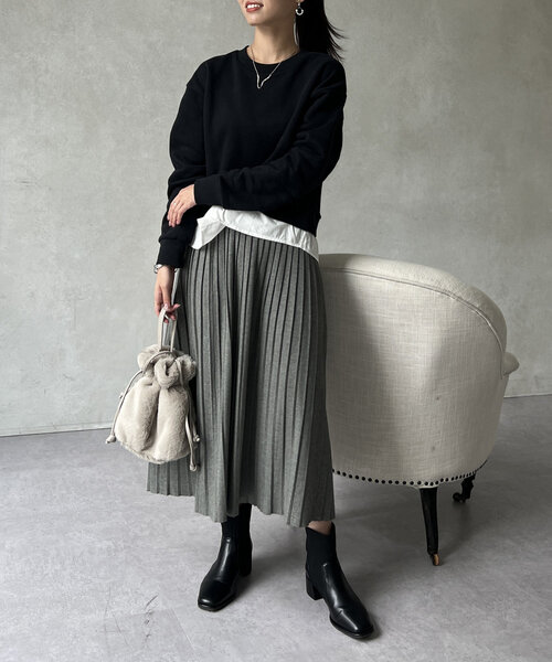 Chez toi（シェトワ）の「レイヤード裏起毛プルオーバー（スウェット・レディース・ブラック/ブラウン/ネイビー・FREE）」の17枚目の写真