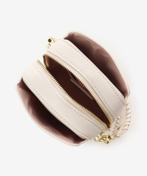 & chouette（アンドシュエット）の「かがりステッチ ショルダーバッグ（ショルダーバッグ・レディース・ミント/ブラック/グレイッシュベージュ/オフホワイト・FREE）」の8枚目の写真