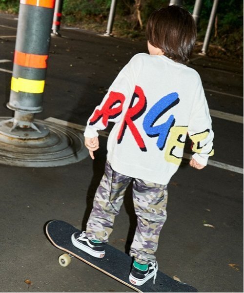 XLARGE KIDS（エクストララージキッズ）の「ビッグロゴニットプルオーバー（ニット/セーター・キッズ・ブラック/ホワイト・90cm/100cm/110cm/120cm/130cm/140cm）」の4枚目の写真