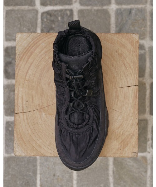 TODAYFUL（トゥデイフル）の「TODAYFUL Vibramsole Drawstring Sneakers 12421023（スニーカー・レディース・ブラック・37/36/38）」の4枚目の写真