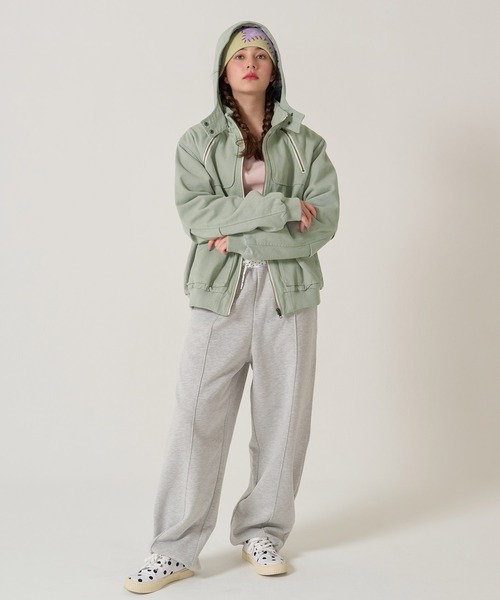 TINA：JOJUN（ティーナジョジュン）の「ジップアップフード付き