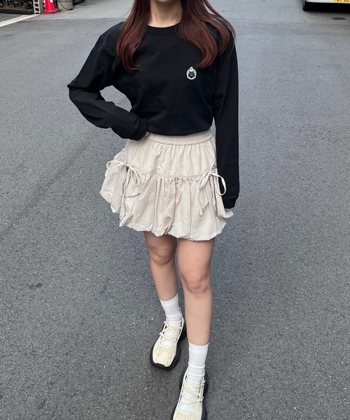 merrylatte(メリーラテ)の「HICAT Hi-LONGT【R】(Tシャツ/カットソー・レディース・ブラック/ホワイト・MEDIUM/LARGE)」の4枚目の写真