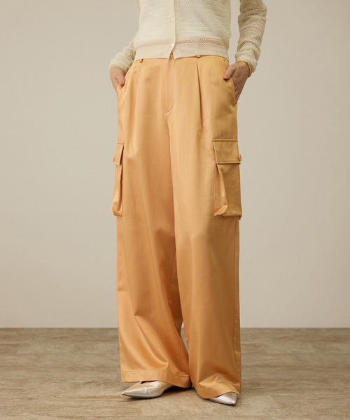 ROPE'（ロペ）の「【洗える】シャイニーサテンパンツ/一部セットアップ対応（カーゴパンツ・レディース・オレンジ/オフホワイト/ブラック・36/38）」の19枚目の写真