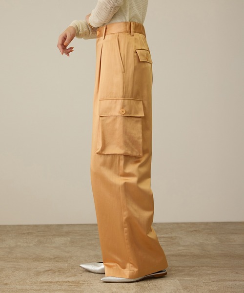 ROPE'（ロペ）の「【洗える】シャイニーサテンパンツ/一部セットアップ対応（カーゴパンツ・レディース・オレンジ/オフホワイト/ブラック・36/38）」の21枚目の写真