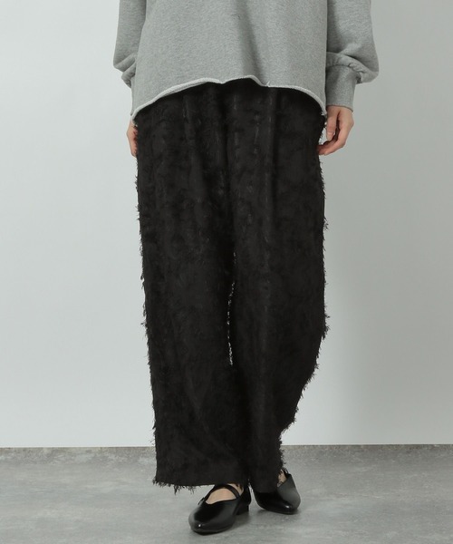 LAKOLE（ラコレ）の「カットジャガードパンツ / 290719（その他パンツ・レディース・ブラック/アイボリー/ピンクベージュ・FREE）」の3枚目の写真