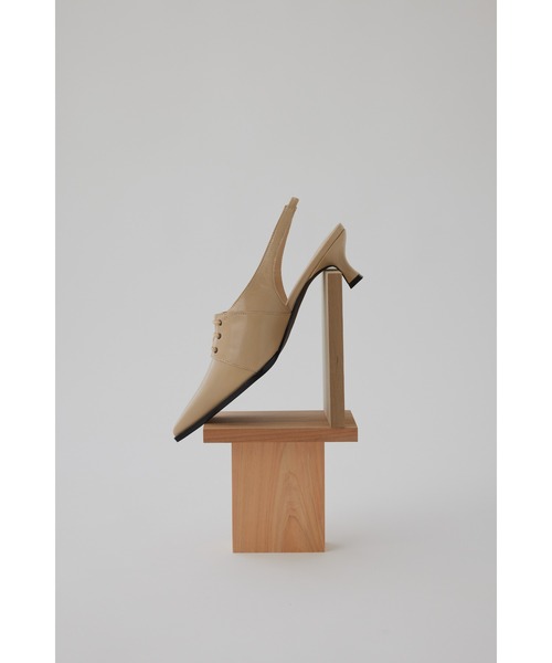 RIM.ARK(リムアーク)の「Edgy low heel shoes エッジーローヒールシューズ(パンプス・レディース・ブラック/ベージュ・36/39/38/37)」の19枚目の写真