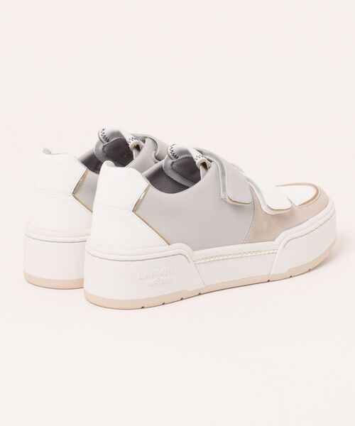 LANVIN en Bleu(ランバンオンブルー)の「厚底ダブルストラップスニーカー(スニーカー・レディース・ホワイト/ホワイト×グレー/ベージュ/ブラック・24.0cm/23.0cm/24.5cm/23.5cm/22.5cm)」の5枚目の写真