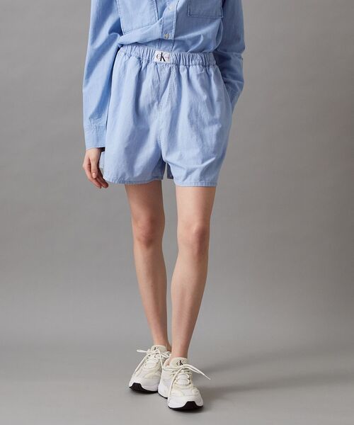 Calvin Klein（カルバン・クライン）の「デニムボクサー ショートパンツ（その他パンツ・レディース・ライトブルー・27/26/25）」の5枚目の写真