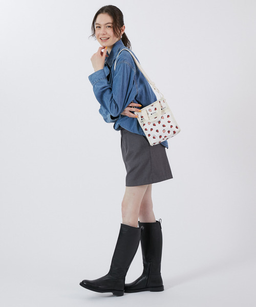 LeSportsac(レスポートサック)の「MINI N/S TOTE ビタースウィートベリー(ショルダーバッグ・レディース・ホワイト・FREE)」の3枚目の写真
