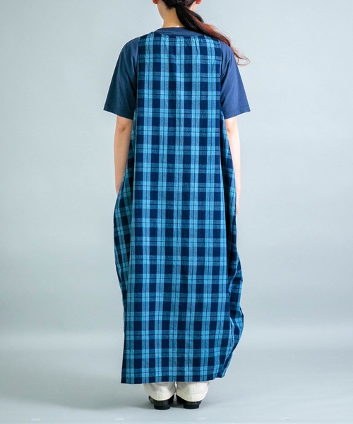 OMNIGOD（オムニゴッド）の「[ OMNIGOD womens / オムニゴッド ] インディゴ綿麻チェック ノースリーブバルーンワンピース（ワンピース・レディース・ブルー系その他・FREE）」の7枚目の写真