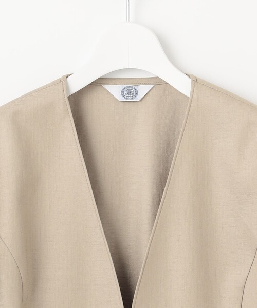 J.PRESS Ladies(J.プレス レディス)の「【セットアップ対応・洗える・UVケア・吸水速乾】OXIJEWELストレッチ ノーカラー ジャケット(ノーカラージャケット・レディース・シルバー系/ベージュ系/ネイビー系/ライトグレー系・XS)」の13枚目の写真