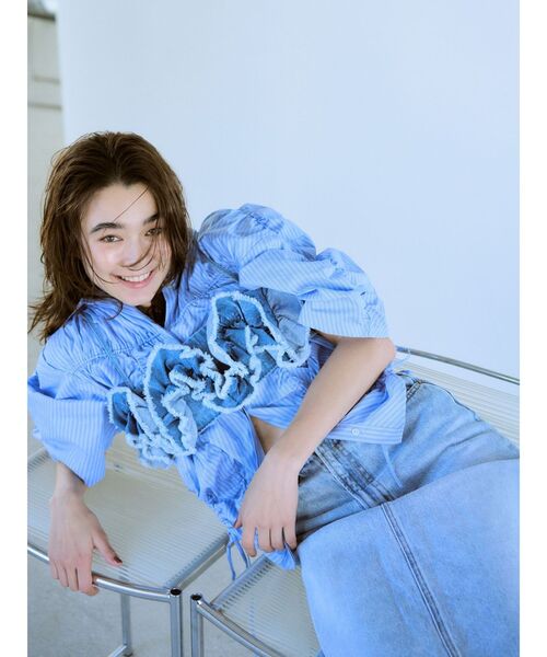 Ungrid（アングリッド）の「ポケットリメイクデニムロングスカート（スカート・レディース・ブルー・SMALL/MEDIUM）」の4枚目の写真