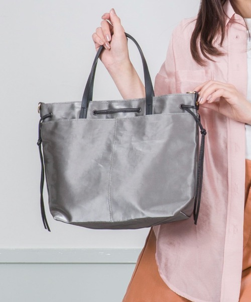 Jack Gomme(ジャックゴム)の「【JACK GOMME/ジャックゴム】ナイロン 巾着ショルダーバッグ EMY(ショルダーバッグ・レディース・ネイビー/クリーム/シルバー/ブラウン/ダークグリーン・FREE)」の5枚目の写真