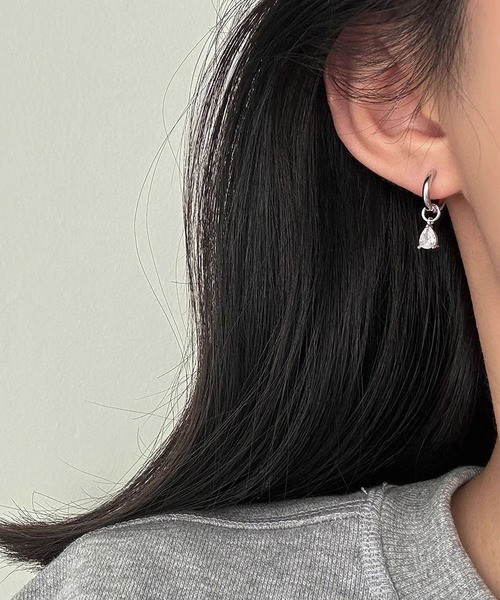 LA VORAGINE（ラ ヴォラジネ）の「銀メッキアレルギー対応3点セットのピアス（ピアス（両耳用）・レディース・シルバー/ゴールド・FREE）」の2枚目の写真