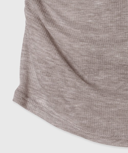 anuans（アニュアンス）の「シアーテレコレイヤーカットトップス（Tシャツ/カットソー・レディース・ブラック/ホワイト/セージグリーン/グレー・FREE）」の7枚目の写真