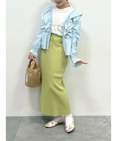 Samansa Mos2(サマンサ モスモス)の「デニムスカラップ刺繍フリル2WAYブラウス(シャツ/ブラウス・レディース・ブルー/ブラック/サックスブルー・F)」の5枚目の写真