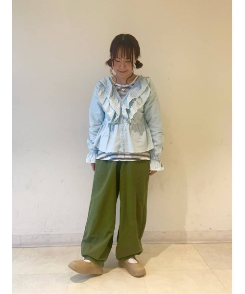 Samansa Mos2(サマンサ モスモス)の「デニムスカラップ刺繍フリル2WAYブラウス(シャツ/ブラウス・レディース・ブルー/ブラック/サックスブルー・F)」の12枚目の写真