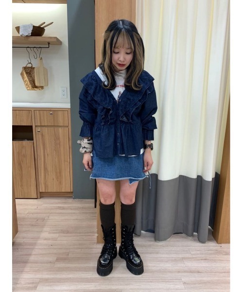 Samansa Mos2(サマンサ モスモス)の「デニムスカラップ刺繍フリル2WAYブラウス(シャツ/ブラウス・レディース・ブルー/ブラック/サックスブルー・F)」の19枚目の写真